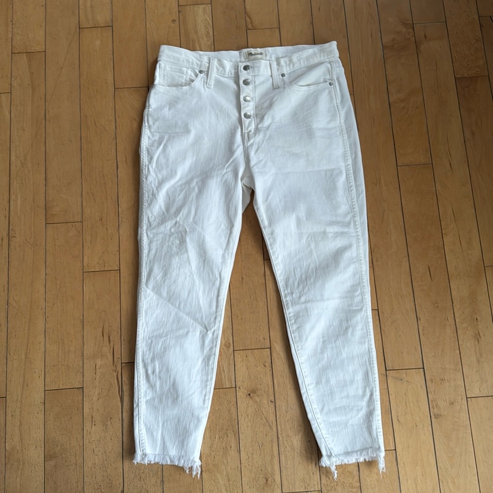 White high waisted madewell skinny crop jeans never worn size 32